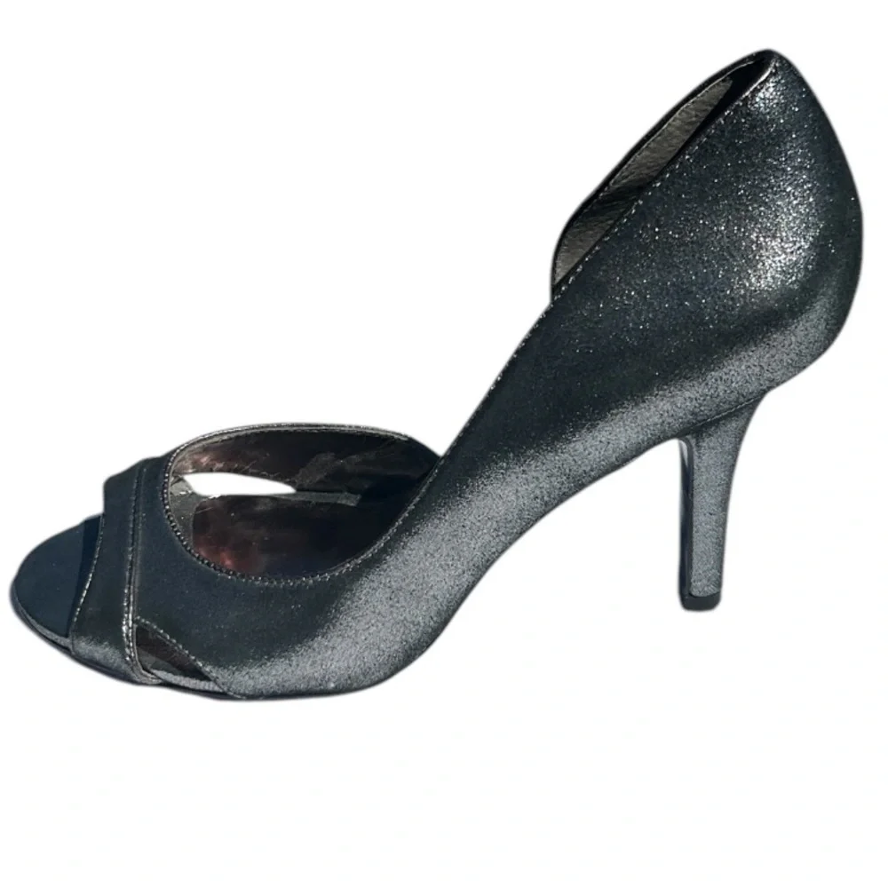 Ann Taylor cut out peep toe heels 8